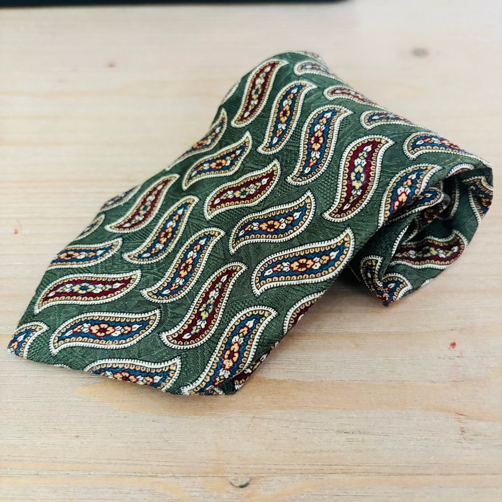 Karl Lagerfeld‎ Elegant Green Paisley Men's Tie Silk 4” Wide Designer